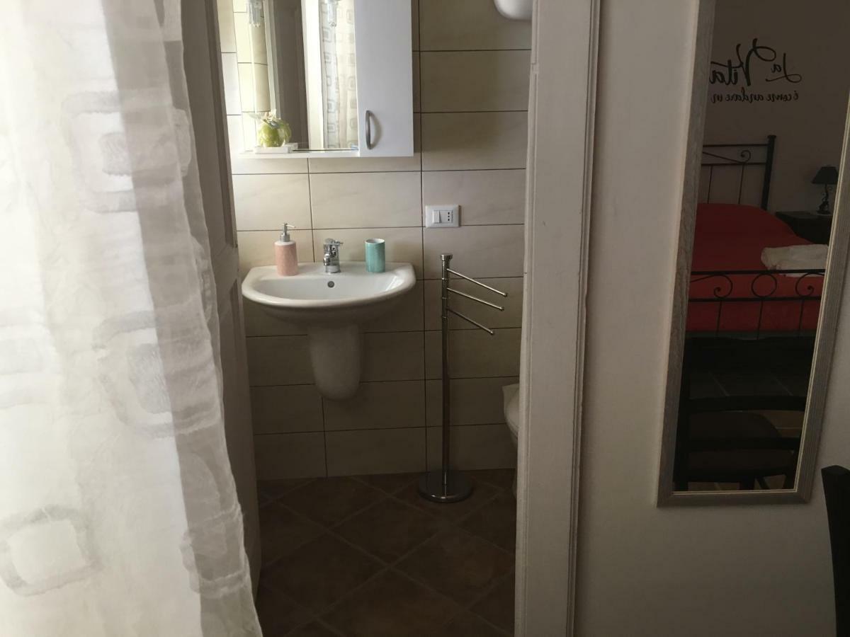 Bed and Breakfast Gaeta Via Indipendenza Экстерьер фото